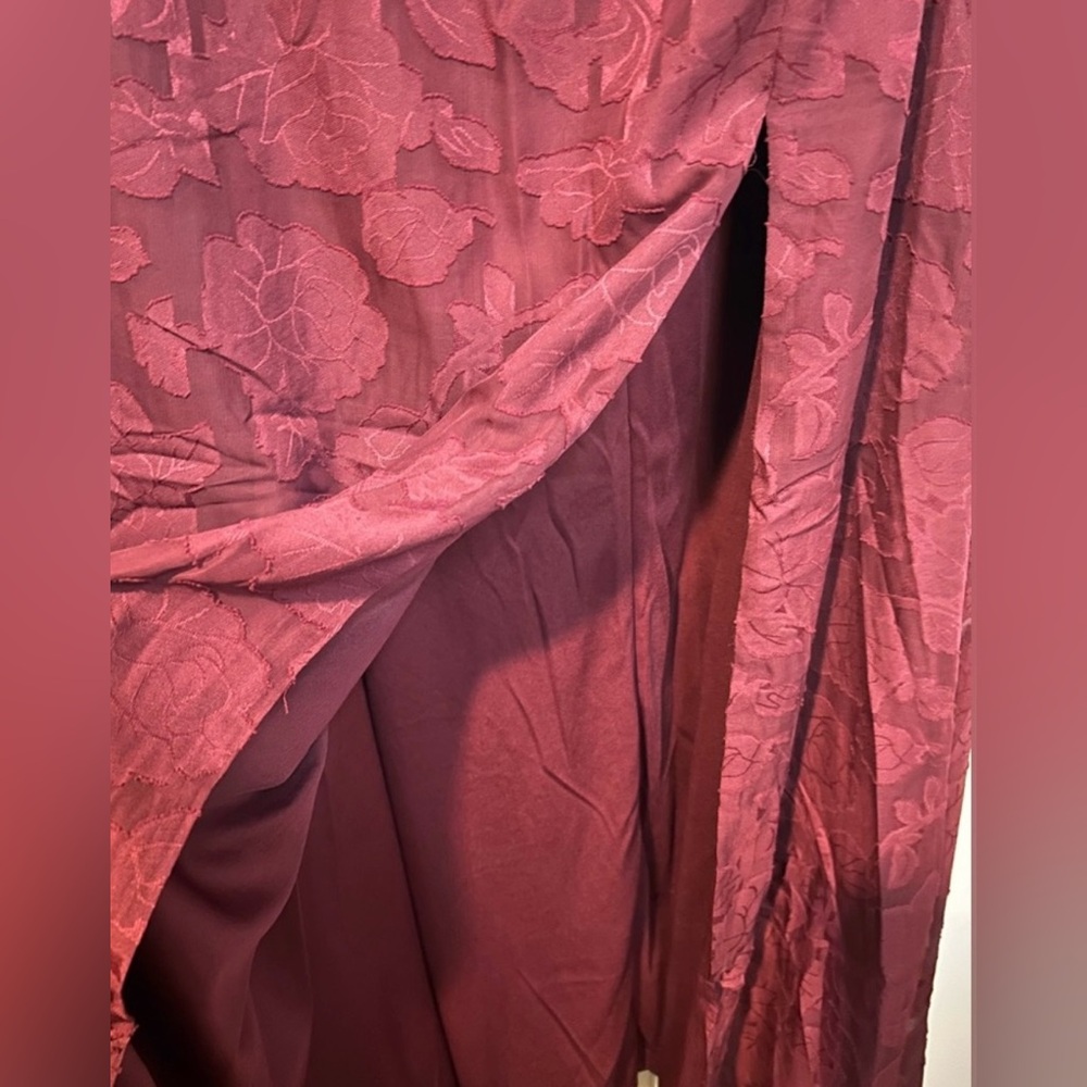 Lulu's Burgundy Strapless Maxi Dress *NEVER WORN* - Picture 6 of 8